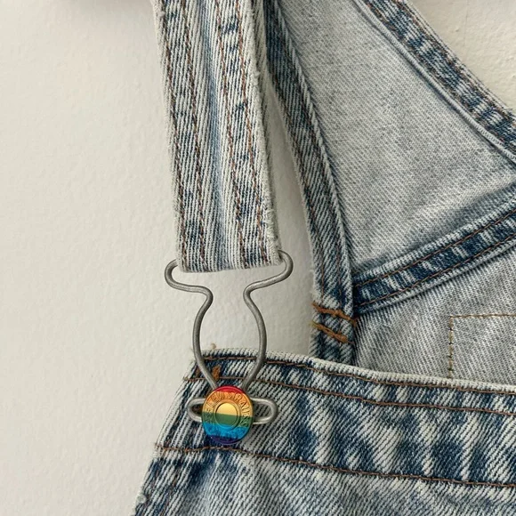 Rare Levi’s Pride Liberation Denim Short Overalls Medium Rainbow Patch - Picture 7 of 15